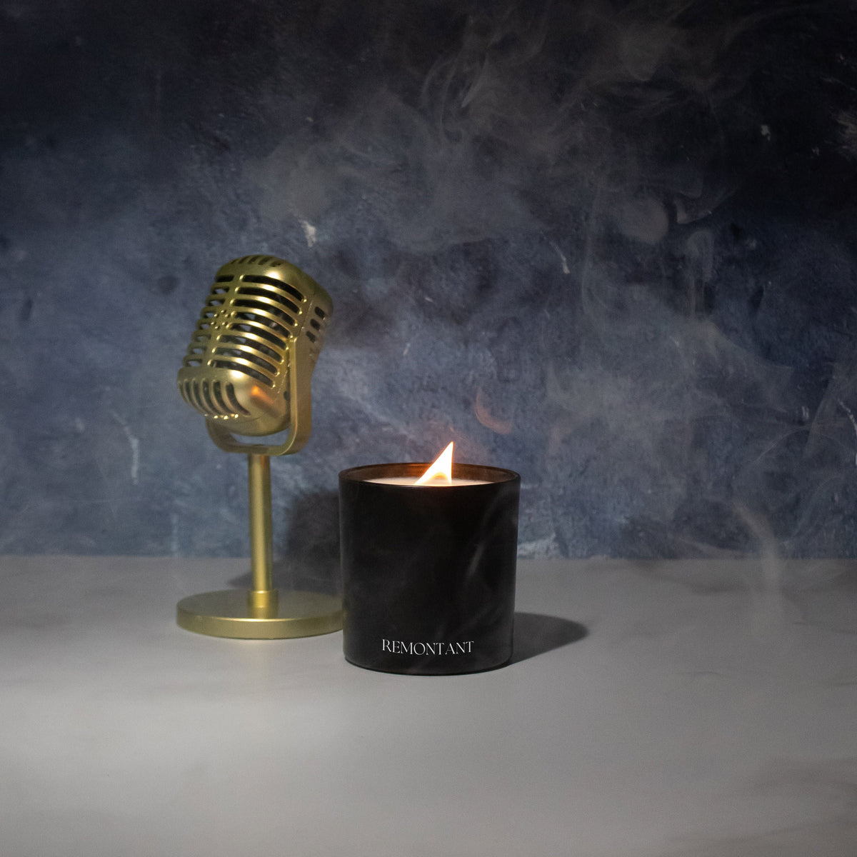 Violet Night | Crackling Wood Wick Candle